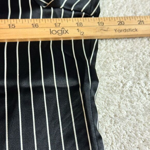 Sincerely Jules Blouse Womens size Medium striped satin Button Up Shirt Classic - Picture 7 of 13